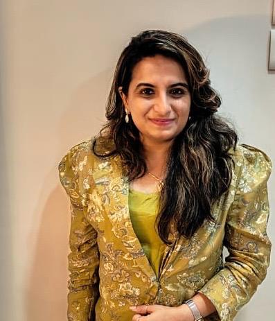 Meet Mumbai based Female Journalist Yesha Kotak  a Special Correspondent at CNN-News18., read her Success story here on IWD